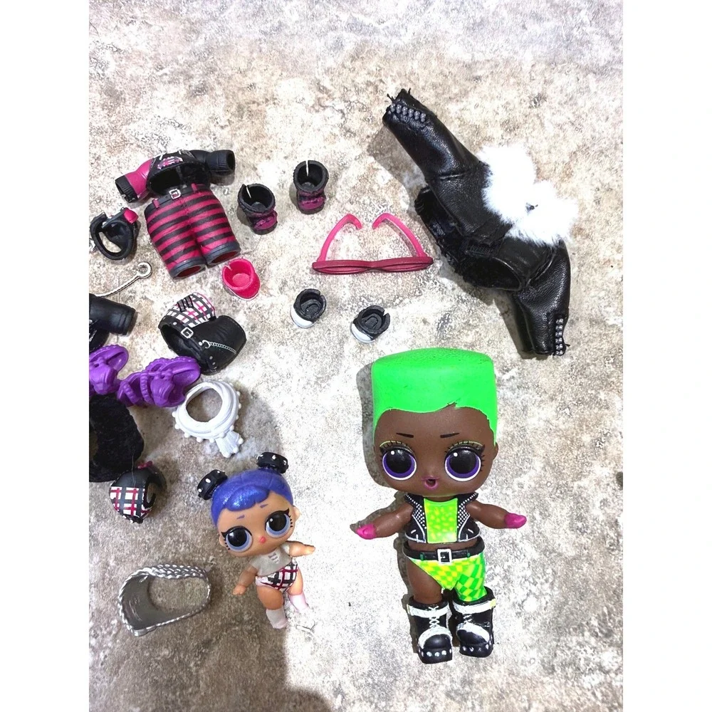 LOL‎ Surprise Dolls Lot OMG and Tot With Clothes Accessories Y2K Punk Style